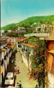 Vtg Calle Tipica En Taxco Guerrero Mexico Postcard