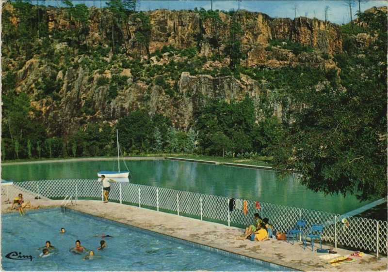 CPM CALLAS La Piscine de Pennafort - Vue prise a Callas (1114497)