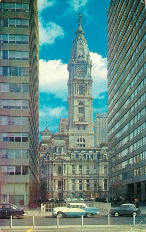 USA Philadelphia City of Brotherly Love City Hall Chrome Postcard 07.55