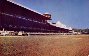 NY - Saratoga Springs. Saratoga Race Track, Horse Racing