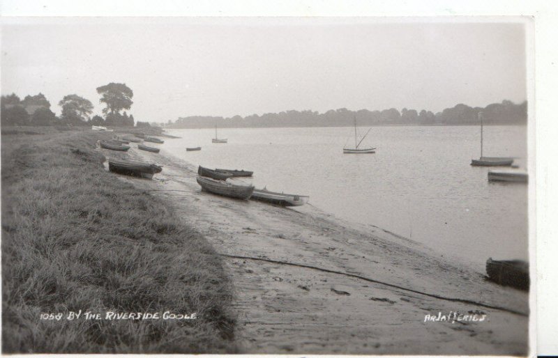 Yorkshire Postcard - By The Riverside - Goole - Real Photograph - Ref 3951A