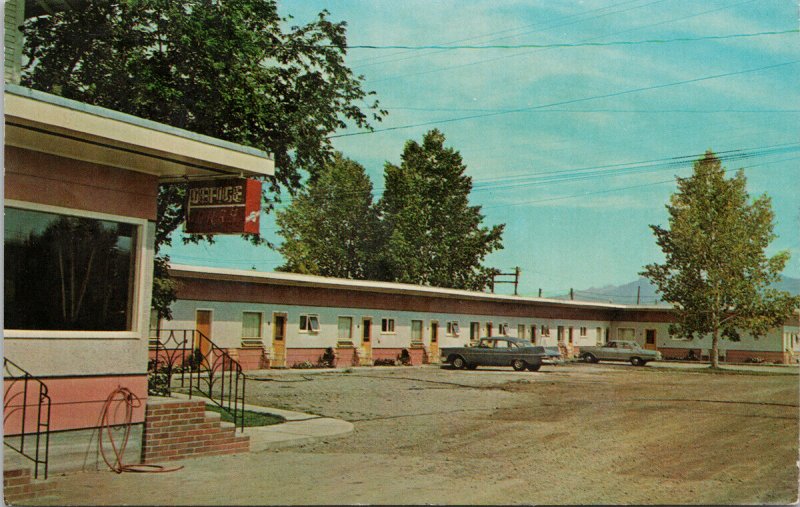 Cranbrook BC Koot Nee Motel Vintage Postcard G20