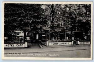 Gelderland Netherlands Postcard Hotel/Café Restaurant De Wereld Apeldoorn 1934