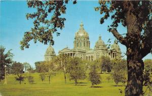 Des Moines Iowa~State Capitol~Lots of Trees on Lawn~1966 Postcard