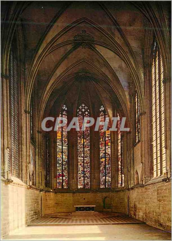 Modern Postcard Chateau de Vincennes Interior of the Sainte Chapelle (XIV XVI S)