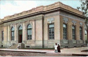 Postcard BUILDING SCENE Gloversville New York NY AI3237