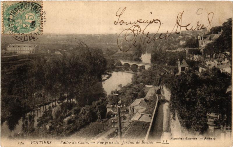 CPA POITIERS - Vallée du Clain - Vue prise des Jardins de Blossac (365676)