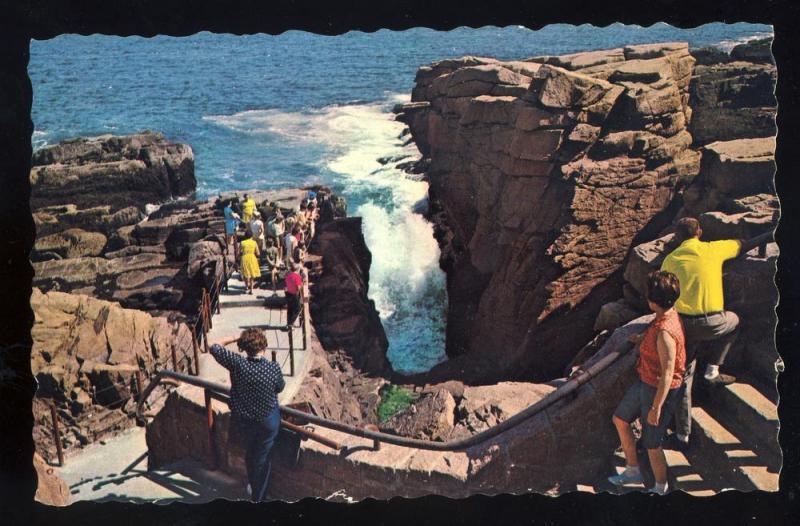 Nice Mt. Desert Island, Maine/ME Postcard, Thunder Hole