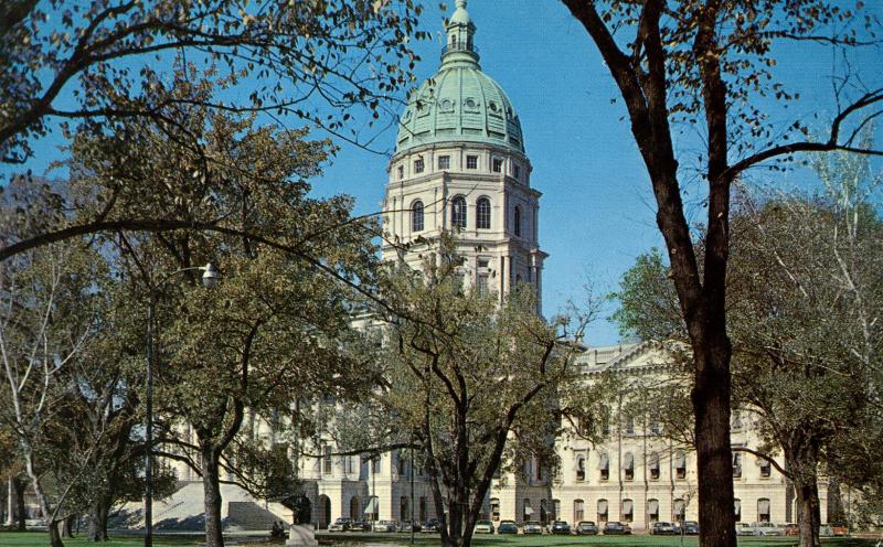 KS - Topeka. State Capitol