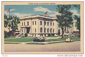 Exterior, Court House, Leavenworth, Kansas, 30-40s