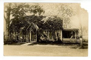 VT - Brandon. Stephen Douglas Birthplace. RPPC  (creases, corner missing)