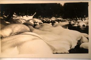 circa 1910 rppc SNOWBANKS ALONG THE RIVER unique scenic view postcard y4038