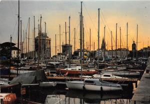 BR22085 La Rochelle le port et le bassin des yachts ship bateaux france