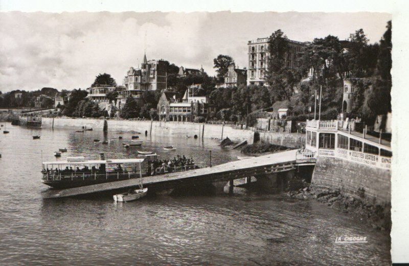 France Postcard - Dinard - Le Coin Des Vedettes Vertes - Ref 19397A