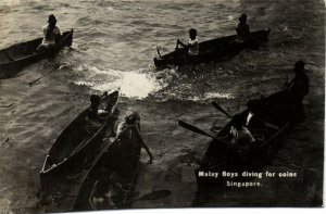 PC CPA SINGAPORE, MALAY BOYS DIVING FOR COINS, REAL PHOTO POSTCARD (b11977)