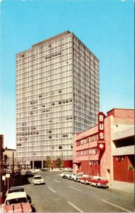 Denver, CO Colorado  MILE HIGH CENTER OFFICE BLDG & BUS DEPOT  ca1950's Postcard