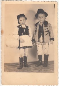 Romania children couple folk costumes studio souvenir photo Horvath 1941 Mures 