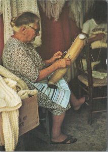 Malta Postcard - Gozitan Lace Maker, Gozo   RR23349