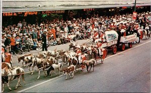 Calgary Alberta Calgary Stampede Parade Chuckwagon Horses Vintage Postcard H38