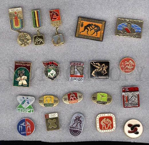 000155 WRESTLING set 20 russian different pins #155