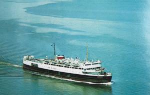 MVS Abegweit Passenger & Auto Ferry Borden PEI & Cape Tormentine NB Postcard D33