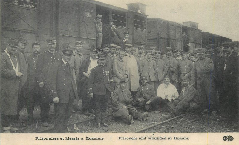 World War I (1914-1918) France prisoners and wounded at Roanne railway station 