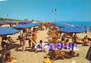 Postcard Modern POLICORO (Mt)
Spiaggia - Lido Capanna
Beach - Rivage Capanna