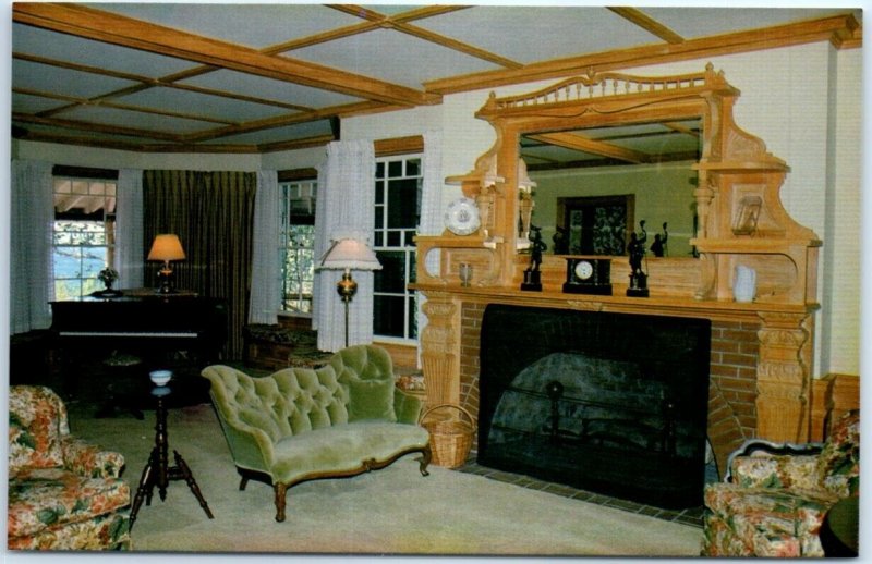 Postcard - Living Room, Hubbard Cottage, Roosevelt Campobello Int'l Park, Canada