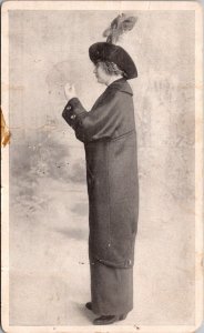 Advertising Ladies Coat, Miss Marjorie Cohen Friedlander Martin Postcard T53