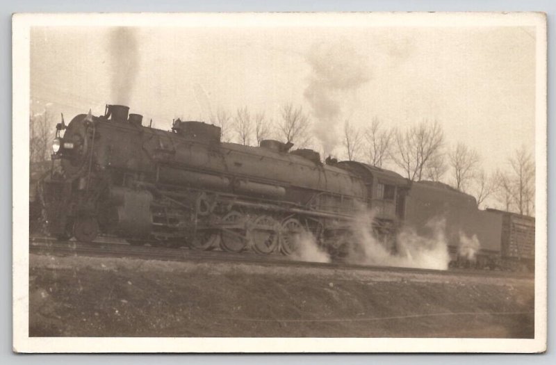 RPPC C.G.W. RY Chicago Great Western Locomotive Engine 863 Photo Postcard T30