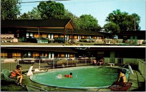 Vtg Ste Anne Beauport Quebec Canada Motel Chateauguay Postcard