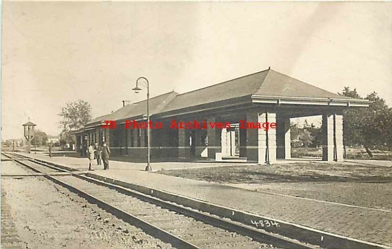 Depot, Illinois, Naperville, RPPC, CB & Q Railroad, CR Childs No 4834