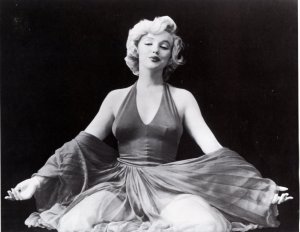 Marilyn Manroe, Sitting in Dress, Black & White,1996 Calendar Image