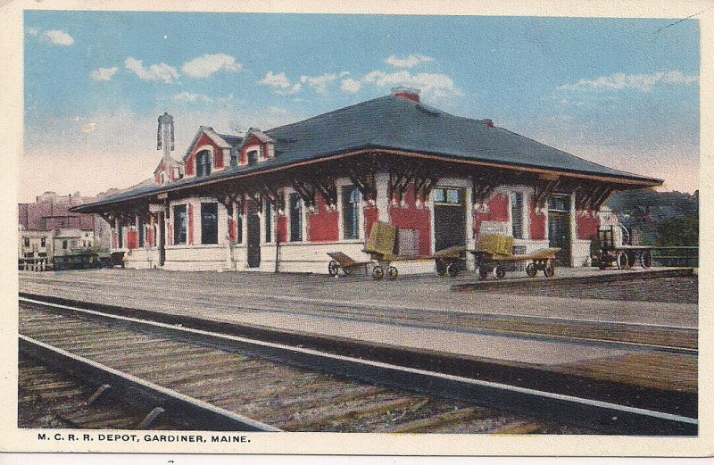 Gardiner ME, Train Station, Depot, MCRR Railroad, Maine Central, Teich 1912 United States