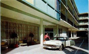 1950s The Downtowner Motor Hotel Motel Memphis TN Old Car Postcard