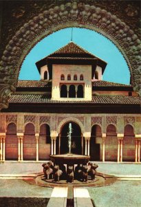 Vintage Postcard Granada Alhambra Courtyard of the Lions Granada, Spain