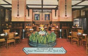 1930s New York City Hotel Woodstock Fountain Room Interior Postcard 25-11757
