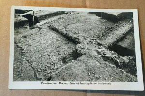 VINTAGE UNUSED REAL PHOTO POSTCARD VERULAMIUM ROMAN HERRING BONE FLOOR UK