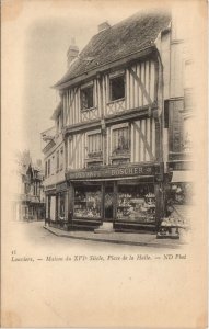 CPA LOUVIERS-Place de la Halle (43403)