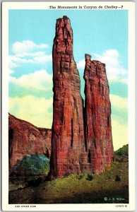 New Mexico NM, Monuments In Canyon De Chelley, Two Spires of Rock, Postcard