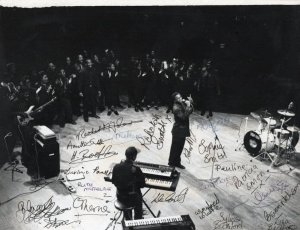 20 Hand Signed Autographs On Soul Music Concert Unidentified Concert Photo