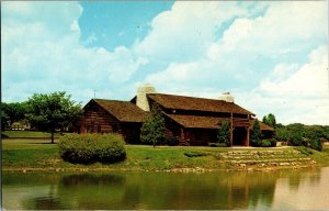 YMCA Log Lodge on Rock River, Rockford IL Vintage Postcard W38