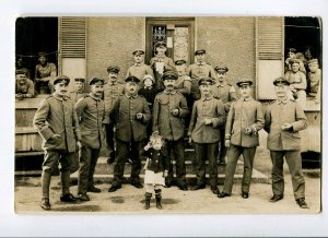 275695 WWI Germany SOLDIER Officer & Girl REAL PHOTO Feldpost