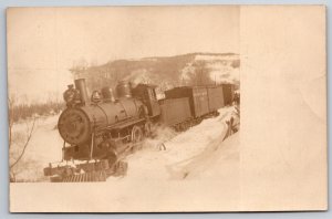 RPPC Boston & Maine Railway Engine Derailment in Snow UNP DB Postcard G15