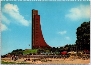 VINTAGE CONTINENTAL SIZE POSTCARD MARINE MONUMENT AT LABOE BALTIC GERMANY 1961