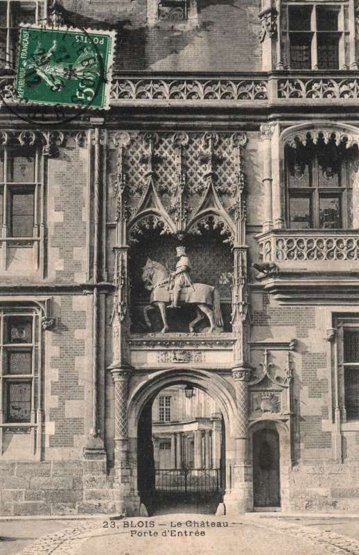 VINTAGE POSTCARD ENTRANCE GATES TO THE CHATEAU AT BLOIS FRANCE MAILED 1912