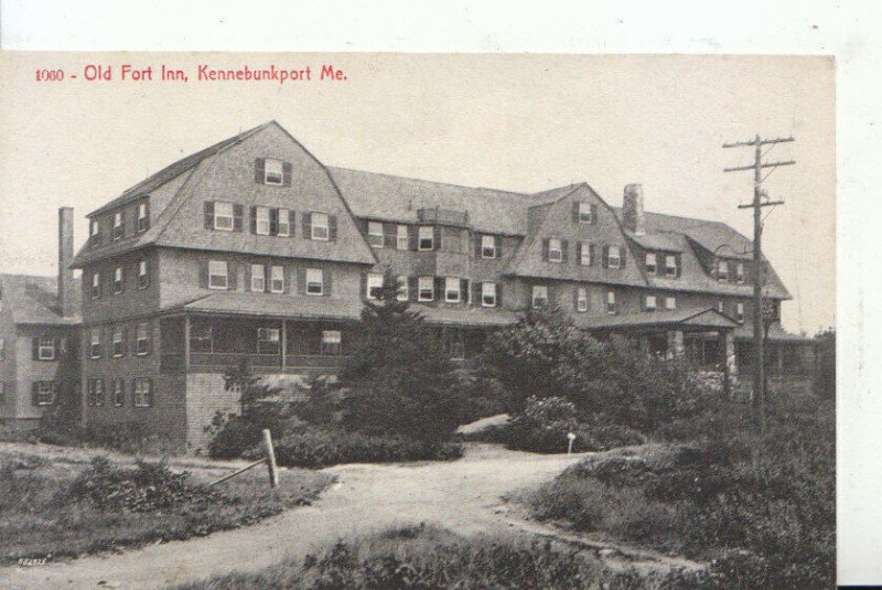 America Postcard - Old Fort Inn - Kennebunkport - Maine - Ref 15316A