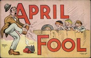 A/S AUGUST HUTAF APRIL FOOL Boys Trick Man Stubs Toe c191...