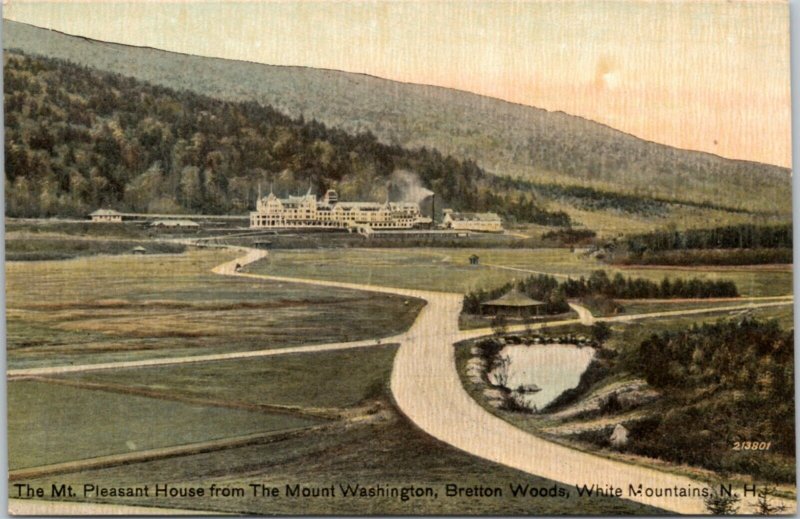Postcard NH  White Mountains - Mt. Plesant Hosue Bretton Woods