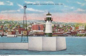 DULUTH, Minnesota, 1930-1940s ; Lighthouse- Harbor Entrance